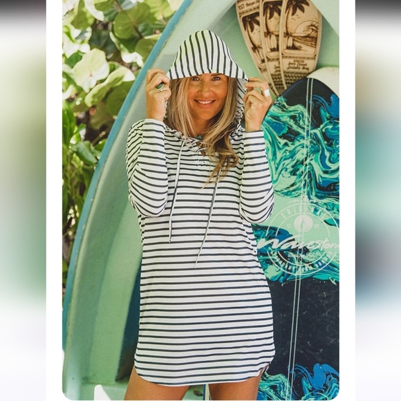 HIHO Maricel UPF 50 Tie Front Hooded Dress In Serenity Blue. Size S NWOT - Picture 5 of 13